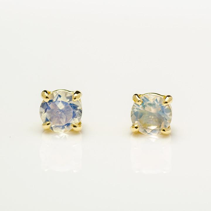 umu -アム- FINE JEWELRY STUIDIOK18 ブルームーンストーン スタッドピアスpi0212_m.jpg