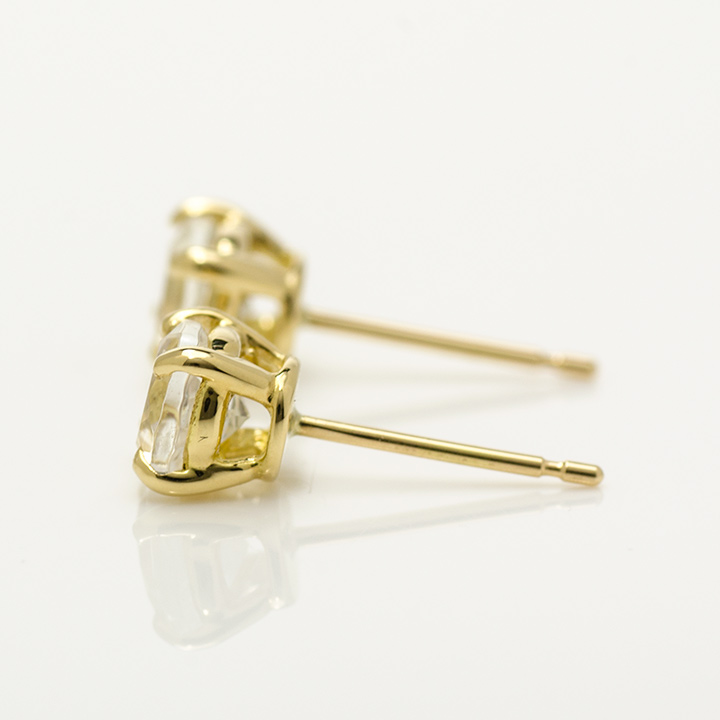 umu -アム- FINE JEWELRY STUIDIOK18 ブルームーンストーン スタッドピアスpi0212_y.jpg