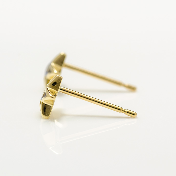 umu -アム- FINE JEWELRY STUIDIOK18 タンザナイト スターモチーフ スタッドピアスpi0219_y.jpg