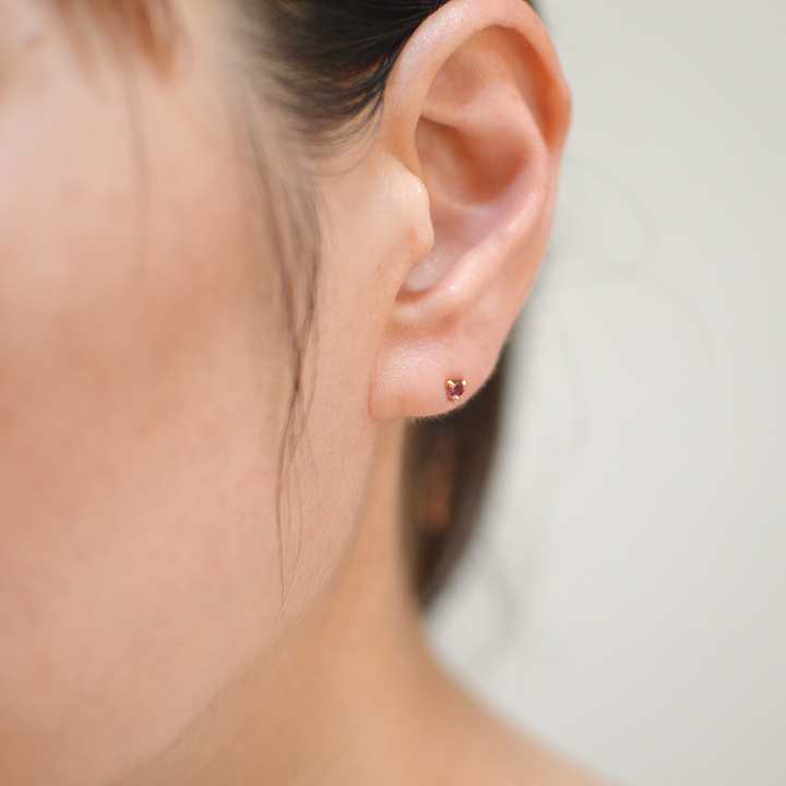 umu -アム- FINE JEWELRY STUIDIOK18 ロードライトガーネット ハート スタッドピアスpi0228_i2.jpg