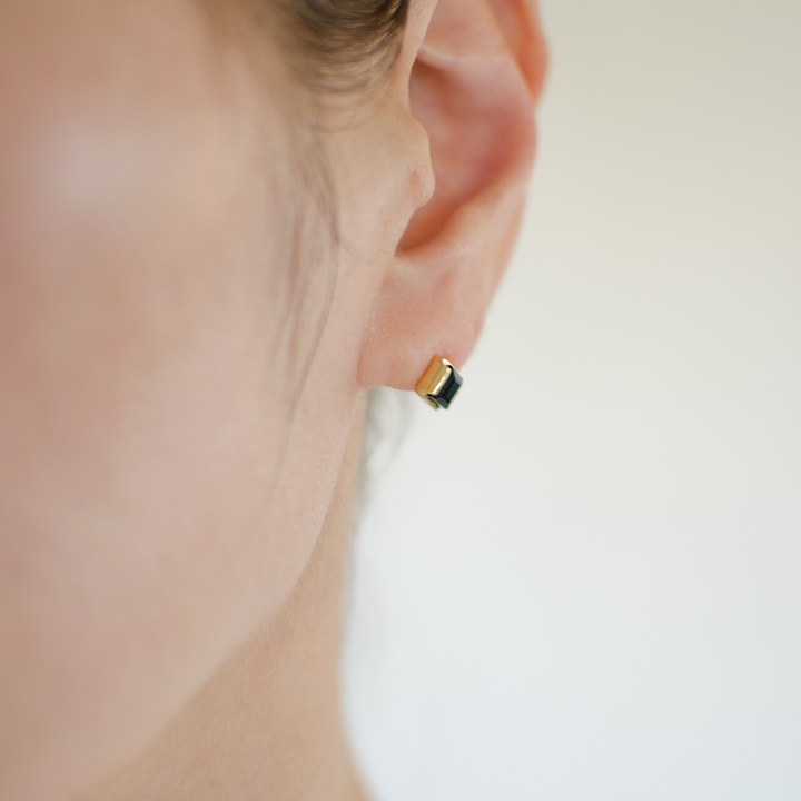 umu -アム- FINE JEWELRY STUIDIOK18 オニキス スタッドピアスpi0234_i2.jpg