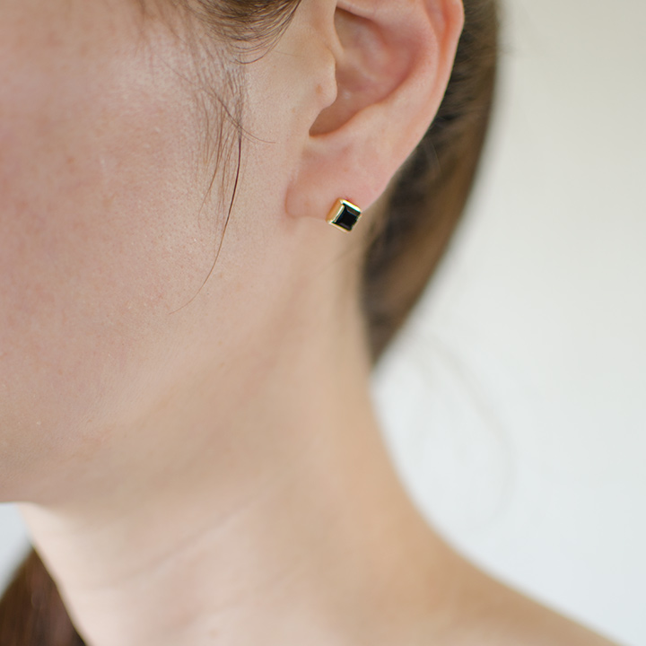 umu -アム- FINE JEWELRY STUIDIOK18 オニキス スタッドピアスpi0234_i3.jpg