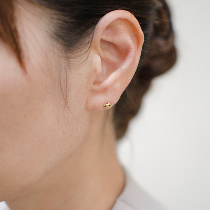 umu -アム- FINE JEWELRY STUIDIOK18 トリコロール ハートモチーフ スタッドピアス 「certo」pi0235_i3.jpg