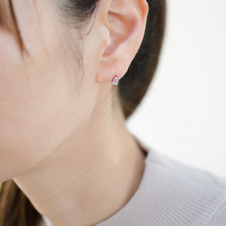 umu -アム- FINE JEWELRY STUIDIOK18 ブルームーンストーン スタッドピアス 「formella」pi0238_i3.jpg