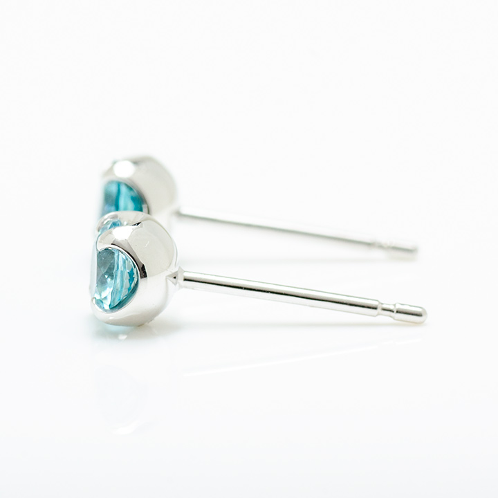 umu -アム- FINE JEWELRY STUIDIOK18 ブルージルコン スタッドピアス 「attore」pi0251_y.jpg