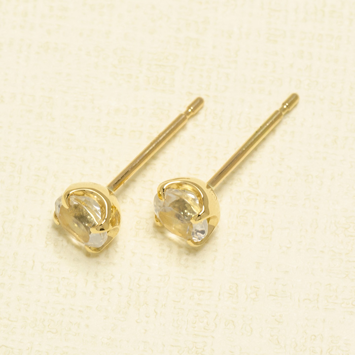 umu -アム- FINE JEWELRY STUIDIOK18 ブルームーンストーン スタッドピアス 「attore」pi0256_kanban2.jpg