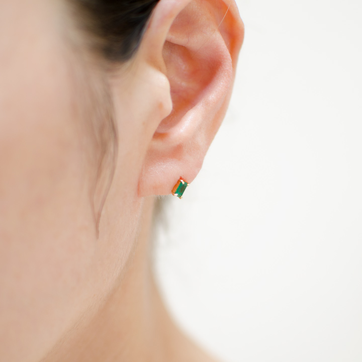 umu -アム- FINE JEWELRY STUIDIOK18 エメラルド スタッドピアス 「formella」pi0260_i2.jpg