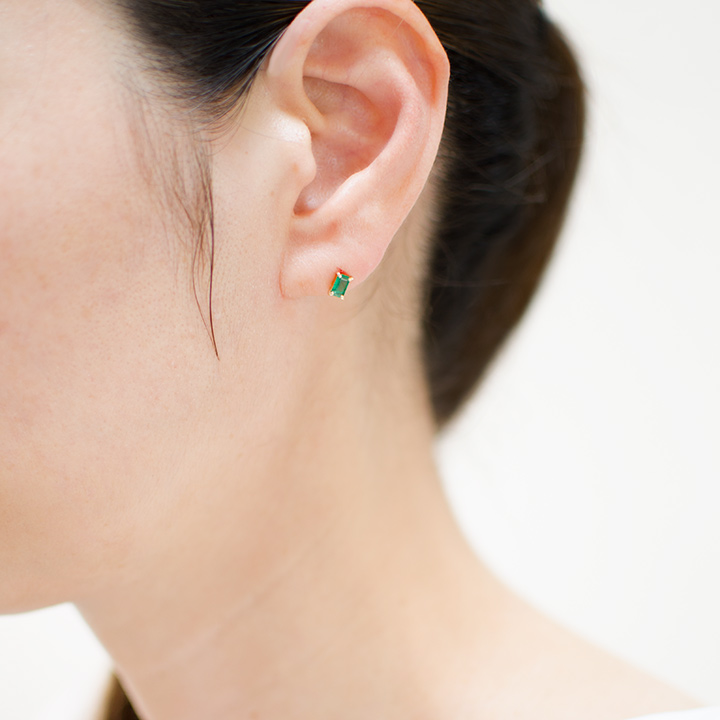 umu -アム- FINE JEWELRY STUIDIOK18 エメラルド スタッドピアス 「formella」pi0260_i3.jpg