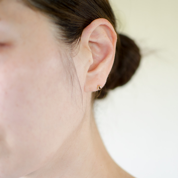 umu -アム- FINE JEWELRY STUIDIOK18 アンダルサイト スタッドピアスpi0265_i2.jpg