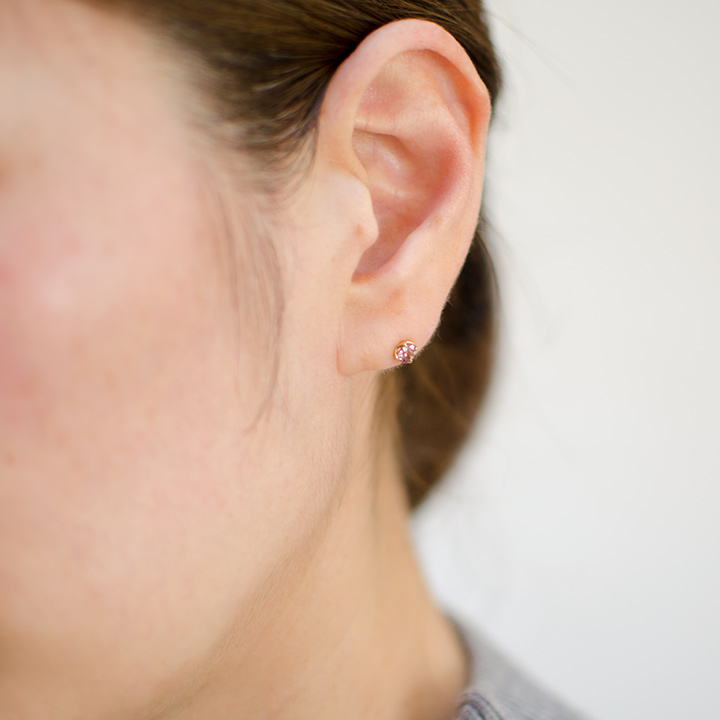 umu -アム- FINE JEWELRY STUIDIOK18 シャンパンガーネット スタッドピアス 「attore」pi0270_i2.jpg