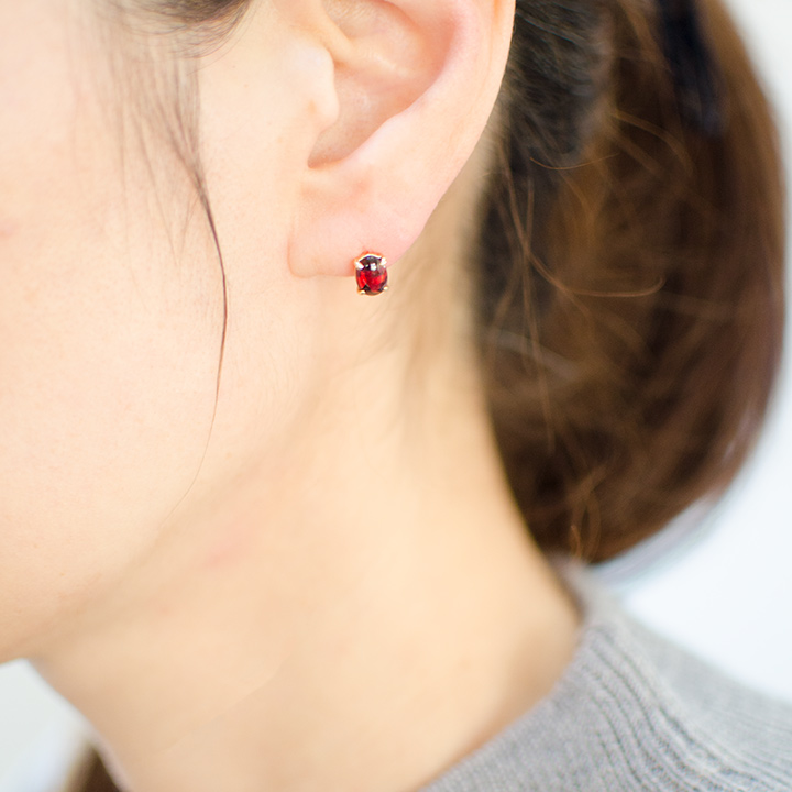umu -アム- FINE JEWELRY STUIDIOK18 ガーネット スタッドピアスpi0271_i3.jpg