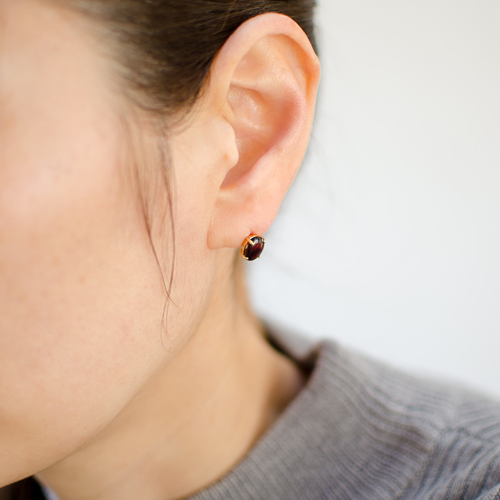 umu -アム- FINE JEWELRY STUIDIOガーネット スタッドピアスpi0277_i2.jpg