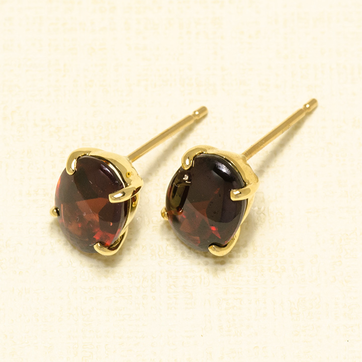 umu -アム- FINE JEWELRY STUIDIOガーネット スタッドピアスpi0277_kanban2.jpg