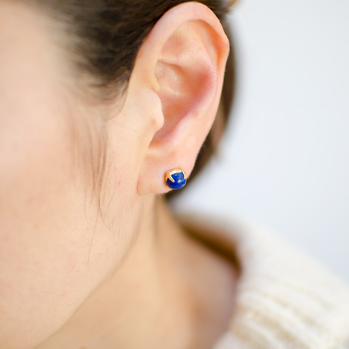 umu -アム- FINE JEWELRY STUIDIOラピスラズリ スタッドピアスpi0282_i2.jpg