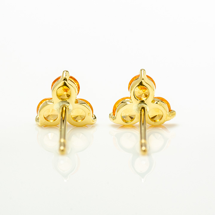 umu -アム- FINE JEWELRY STUIDIOスペサタイトガーネット フラワーモチーフ スタッドピアスpi0283_u.jpg