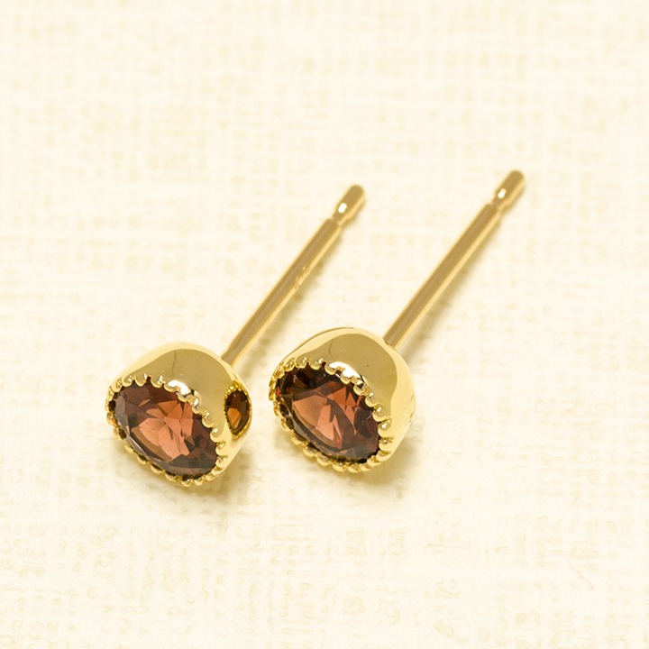 umu -アム- FINE JEWELRY STUIDIOガーネット スタッドピアス 「epica」pi0284_kanban2.jpg