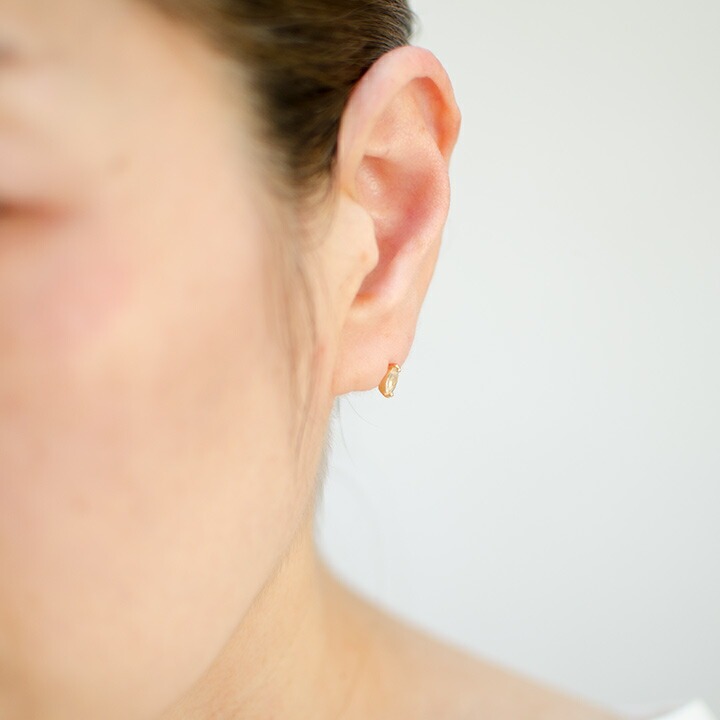 umu -アム- FINE JEWELRY STUIDIOマーキス ブルームーンストーン スタッドピアス 「saetta」pi0287_i2.jpg