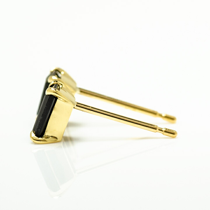 umu -アム- FINE JEWELRY STUIDIOオニキス スタッドピアス 「formella」pi0293_y.jpg