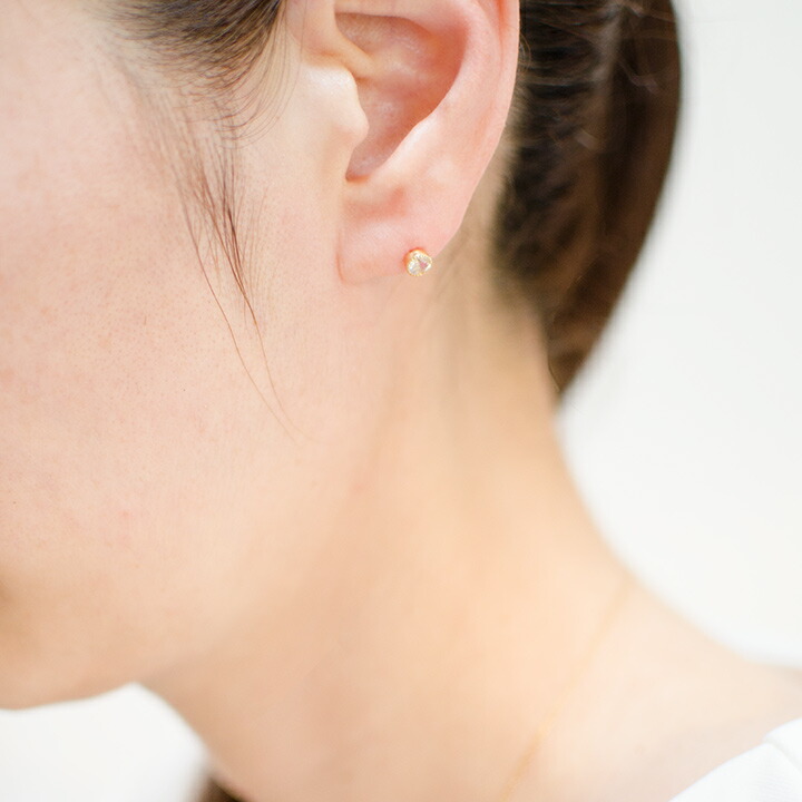 umu -アム- FINE JEWELRY STUIDIOブルームーンストーン スタッドピアス 「epica」pi0295_i3.jpg