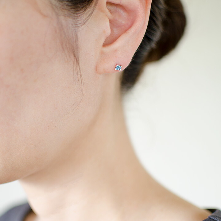 umu -アム- FINE JEWELRY STUIDIOブルートパーズ スタッドピアス 「quadoro」pi0302_i3.jpg