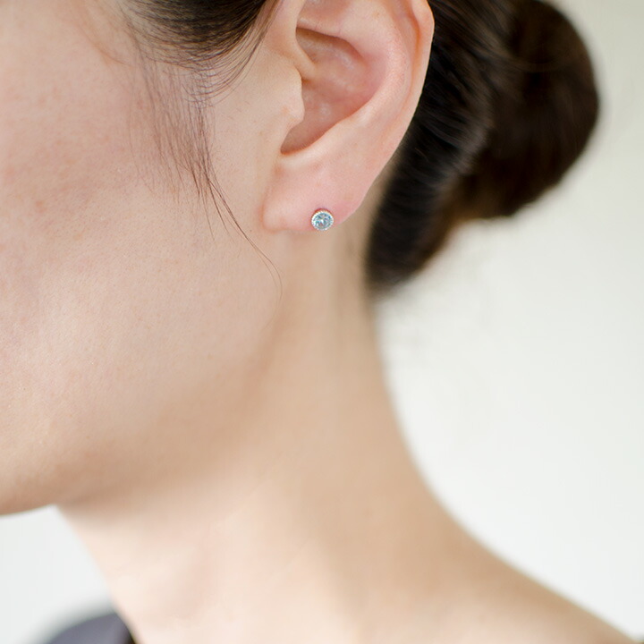 umu -アム- FINE JEWELRY STUIDIOアクアマリン スタッドピアス 「epica」pi0304_i3.jpg