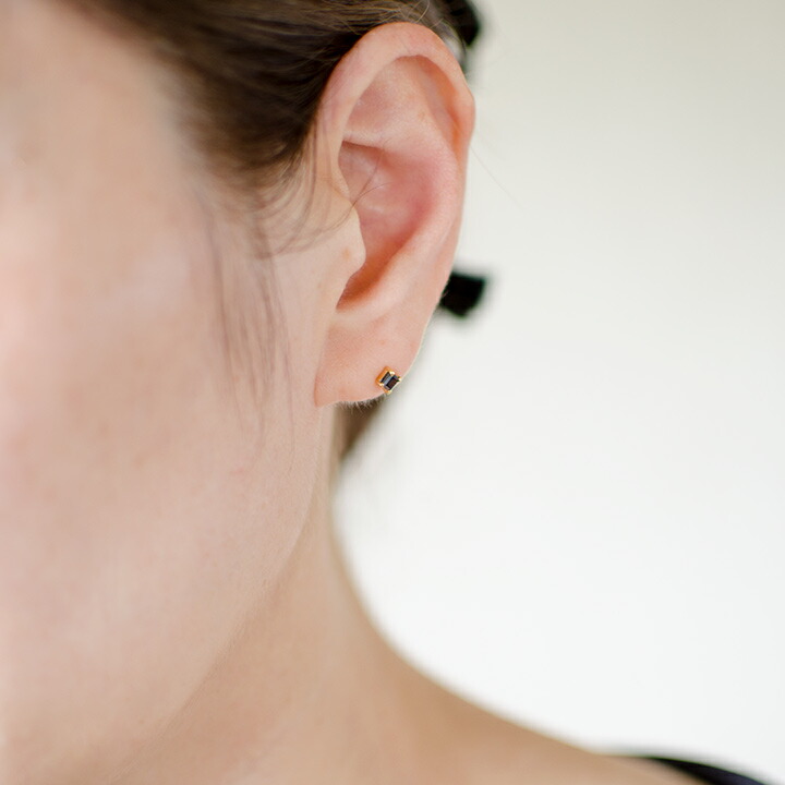 umu -アム- FINE JEWELRY STUIDIOブルーサファイア スタッドピアス 「quadoro」pi0306_i2.jpg