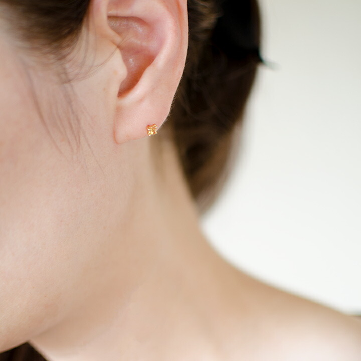umu -アム- FINE JEWELRY STUIDIOイエローサファイア スタッドピアス 「quadoro」pi0307_i3.jpg