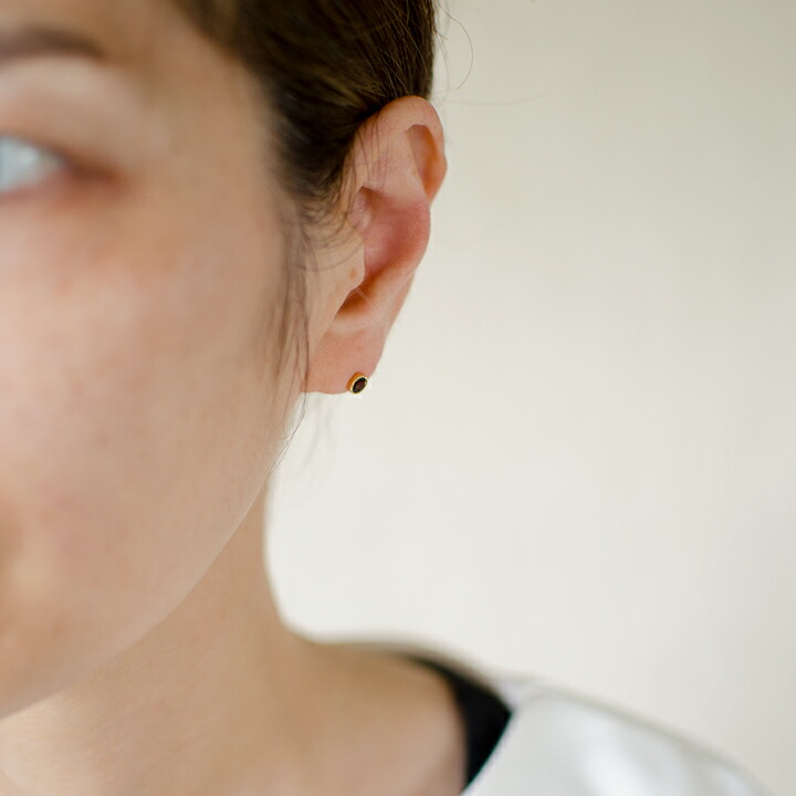 umu -アム- FINE JEWELRY STUIDIOスモーキークォーツ スタッドピアス 「epica」pi0311_i2.jpg