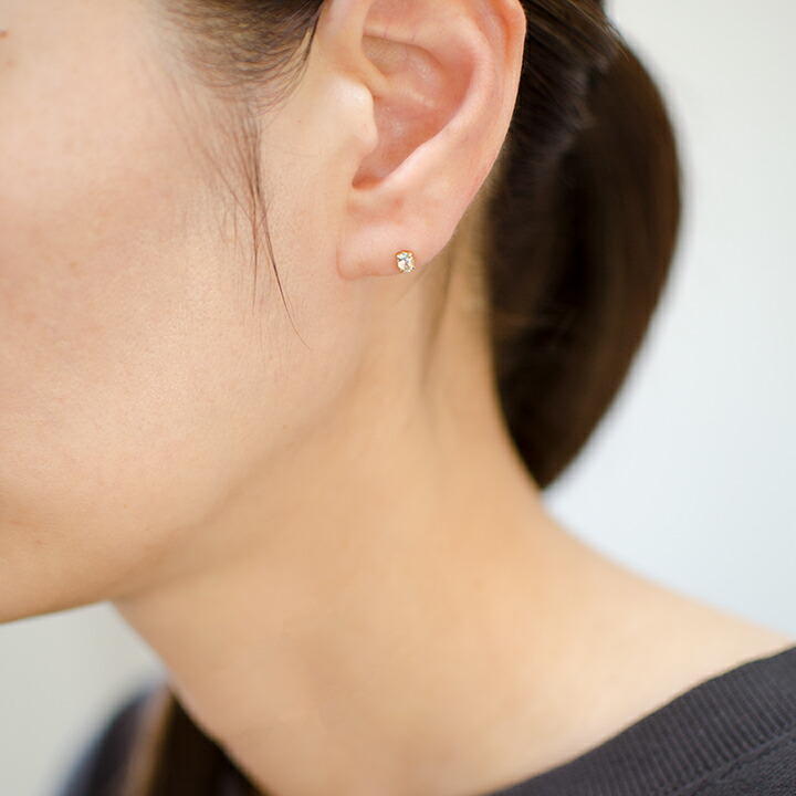 umu -アム- FINE JEWELRY STUIDIOアクアマリン スタッドピアスpi0316_i3.jpg