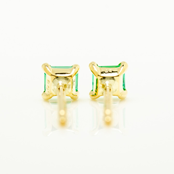 umu -アム- FINE JEWELRY STUIDIOエメラルド スタッドピアス 「quadoro」pi0317_u.jpg