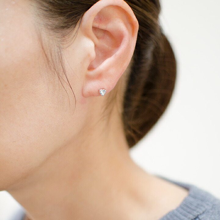umu -アム- FINE JEWELRY STUIDIOアクアマリン ハート スタッドピアスpi0318_i3.jpg