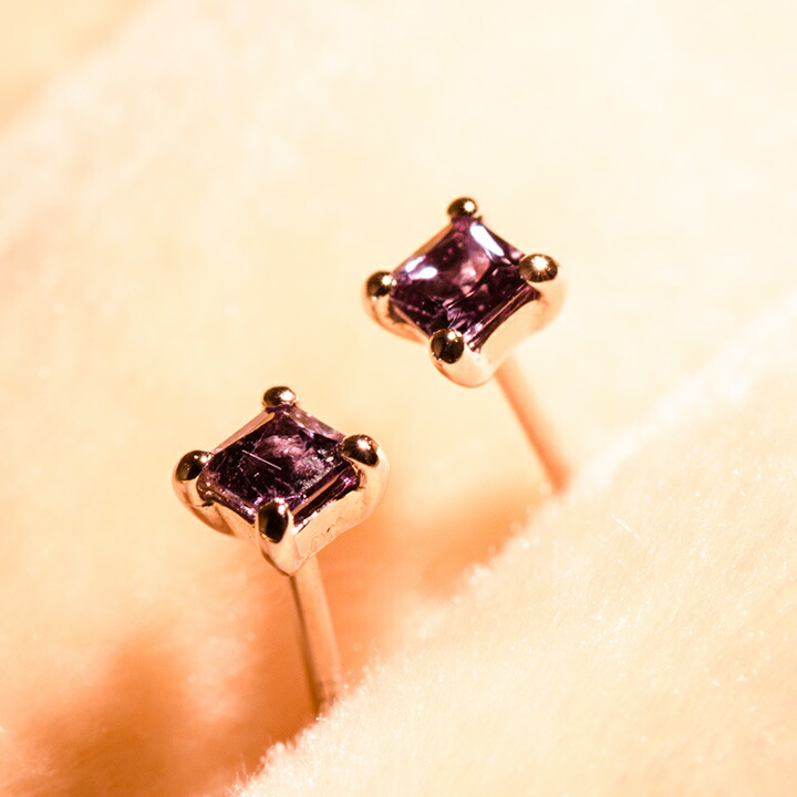 umu -アム- FINE JEWELRY STUIDIOカラーチェンジガーネット スタッドピアスpi0320_kanban2.jpg