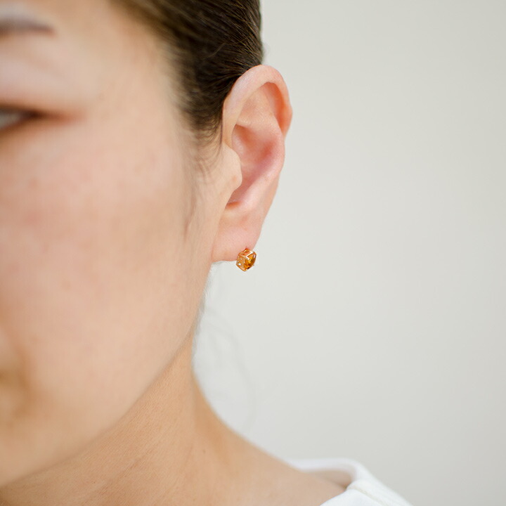umu -アム- FINE JEWELRY STUIDIOシトリン スタッドピアスpi0340_i2.jpg