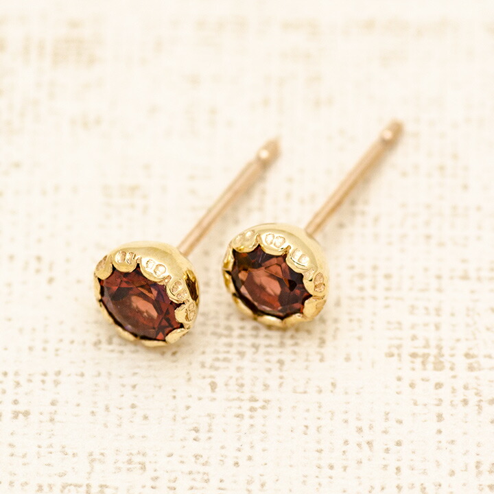umu -アム- FINE JEWELRY STUIDIOガーネット スタッドピアス 「levita」pi0345_kanban2.jpg