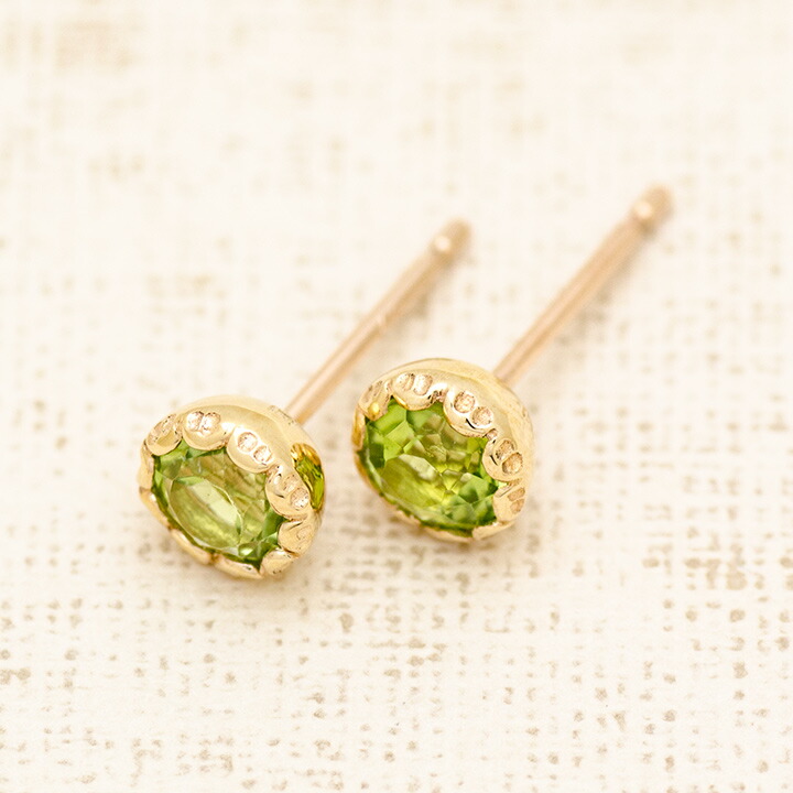 umu -アム- FINE JEWELRY STUIDIOペリドット スタッドピアス 「levita」pi0346_kanban2.jpg