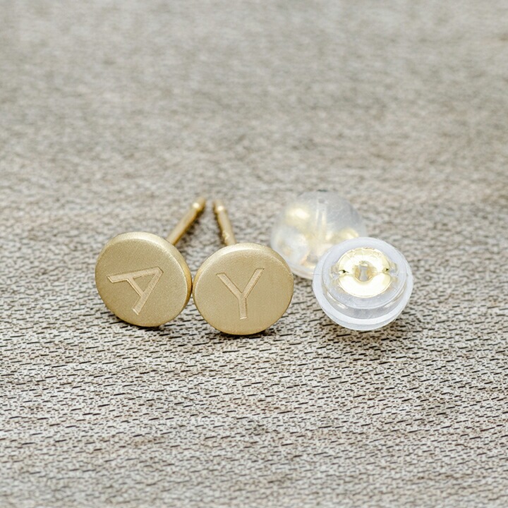 umu -アム- FINE JEWELRY STUIDIOK18 イニシャル ピアス 0.5ペアpi0348_6.jpg