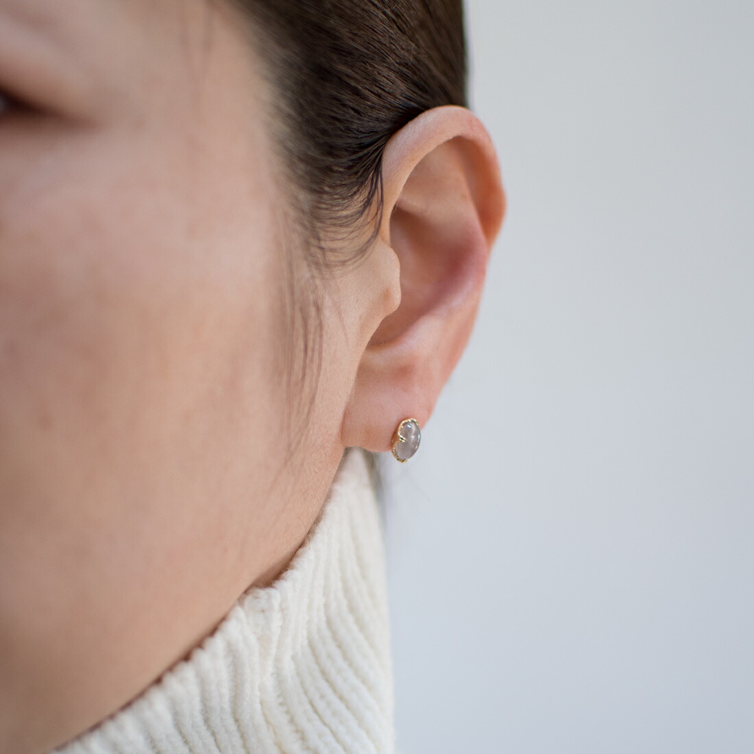 umu -アム- FINE JEWELRY STUIDIOシリマナイトキャッツアイ スタッドピアス 「drop」pi0350_i2.jpg