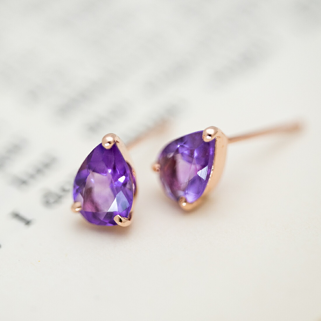 umu -アム- FINE JEWELRY STUIDIOアメシスト スタッドピアス 「adulto」pi0357_kanban2.jpg