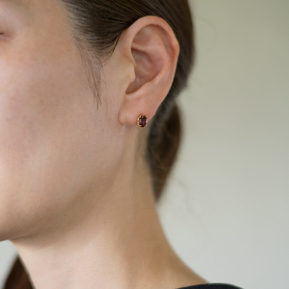umu -アム- FINE JEWELRY STUIDIOカラーチェンジガーネット スタッドピアス 「fresco」pi0359_i2.jpg
