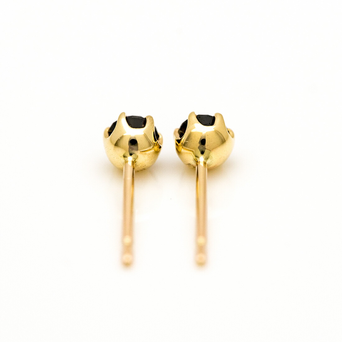 umu -アム- FINE JEWELRY STUIDIOブラックダイヤモンド スタッドピアスpi0361_u.jpg