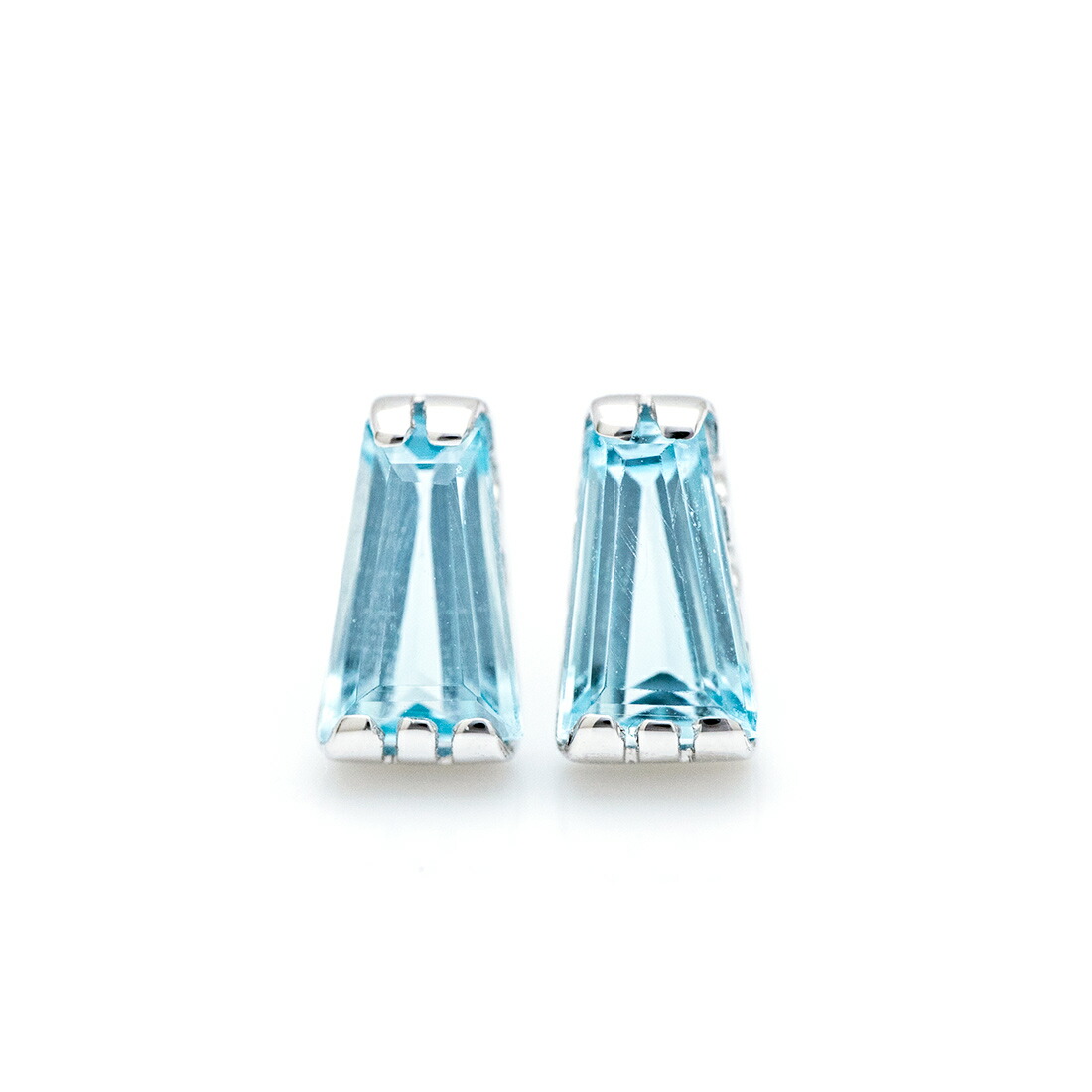 umu -アム- FINE JEWELRY STUIDIOテーパーバゲット ブルートパーズ スタッドピアスpi0364_m.jpg