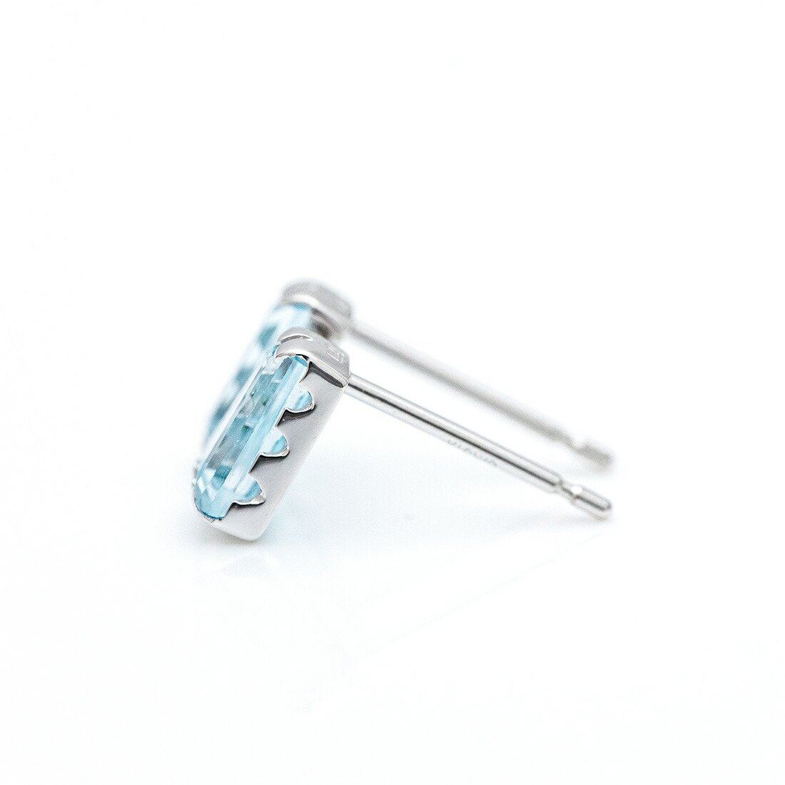umu -アム- FINE JEWELRY STUIDIOテーパーバゲット ブルートパーズ スタッドピアスpi0364_y.jpg