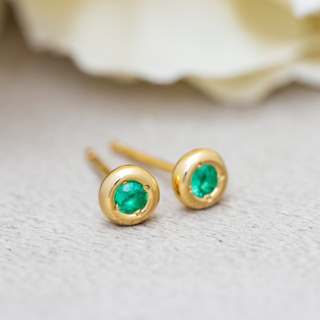 umu -アム- FINE JEWELRY STUIDIOエメラルド スタッドピアス 「piccolo」pi0369_1.jpg