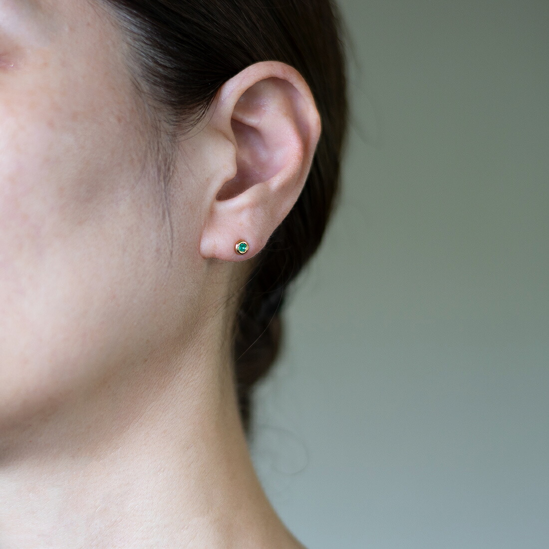 umu -アム- FINE JEWELRY STUIDIOエメラルド スタッドピアス 「piccolo」pi0369_i2.jpg