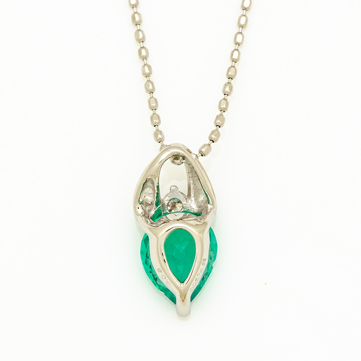 umu -アム- FINE JEWELRY STUIDIOPT900 エメラルド ダイヤモンド ペンダントトップpn0018_u.jpg
