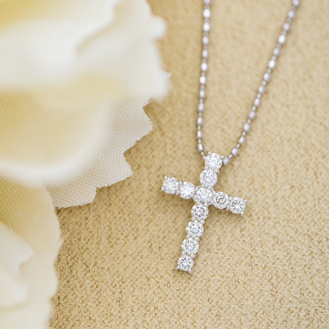 umu -アム- FINE JEWELRY STUIDIOダイヤモンド クロスモチーフ ペンダントトップpn0032_1.jpg