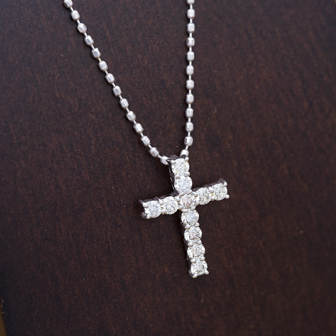 umu -アム- FINE JEWELRY STUIDIOダイヤモンド クロスモチーフ ペンダントトップpn0032_kanban2.jpg