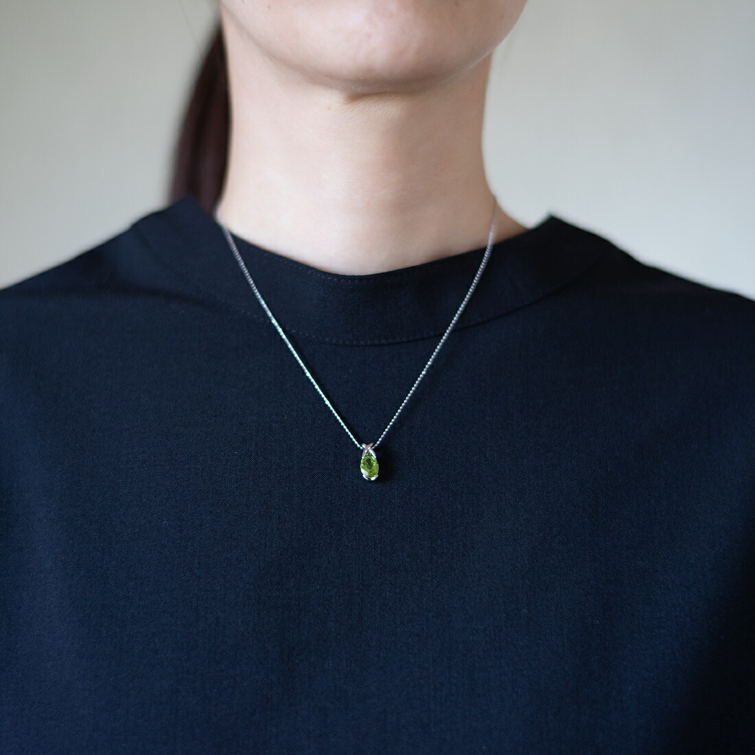 umu -アム- FINE JEWELRY STUIDIOペリドット ペンダントトップpn0056_i2.jpg