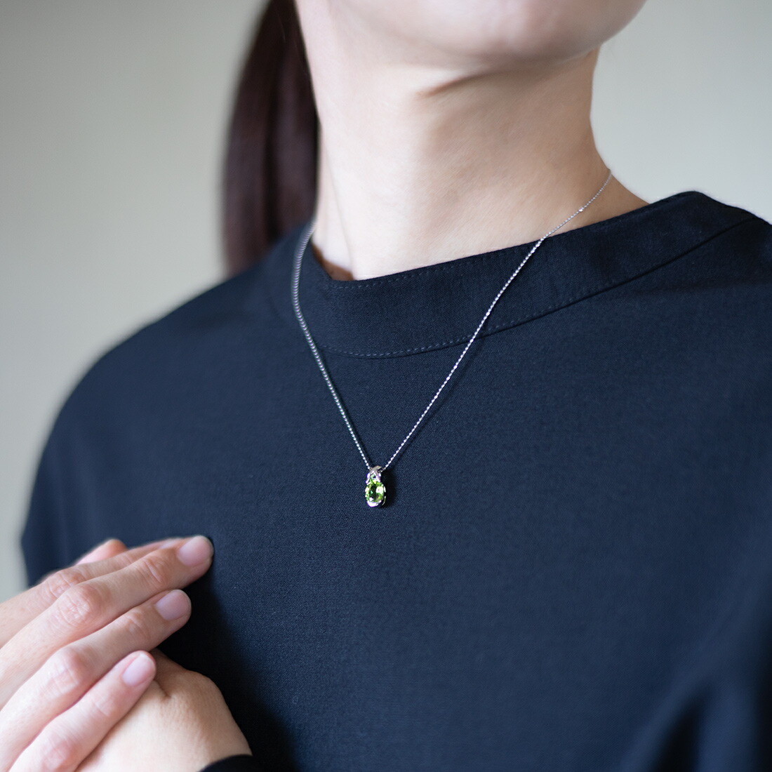 umu -アム- FINE JEWELRY STUIDIOペリドット ペンダントトップpn0056_i3.jpg
