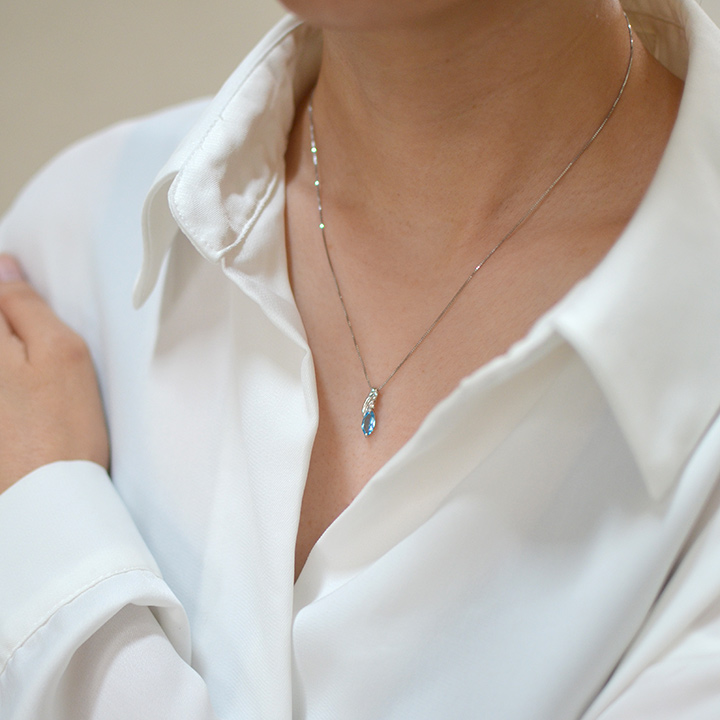 umu -アム- FINE JEWELRY STUIDIOスイスブルートパーズ ダイヤモンド ペンダントトップpn0070_i3.jpg